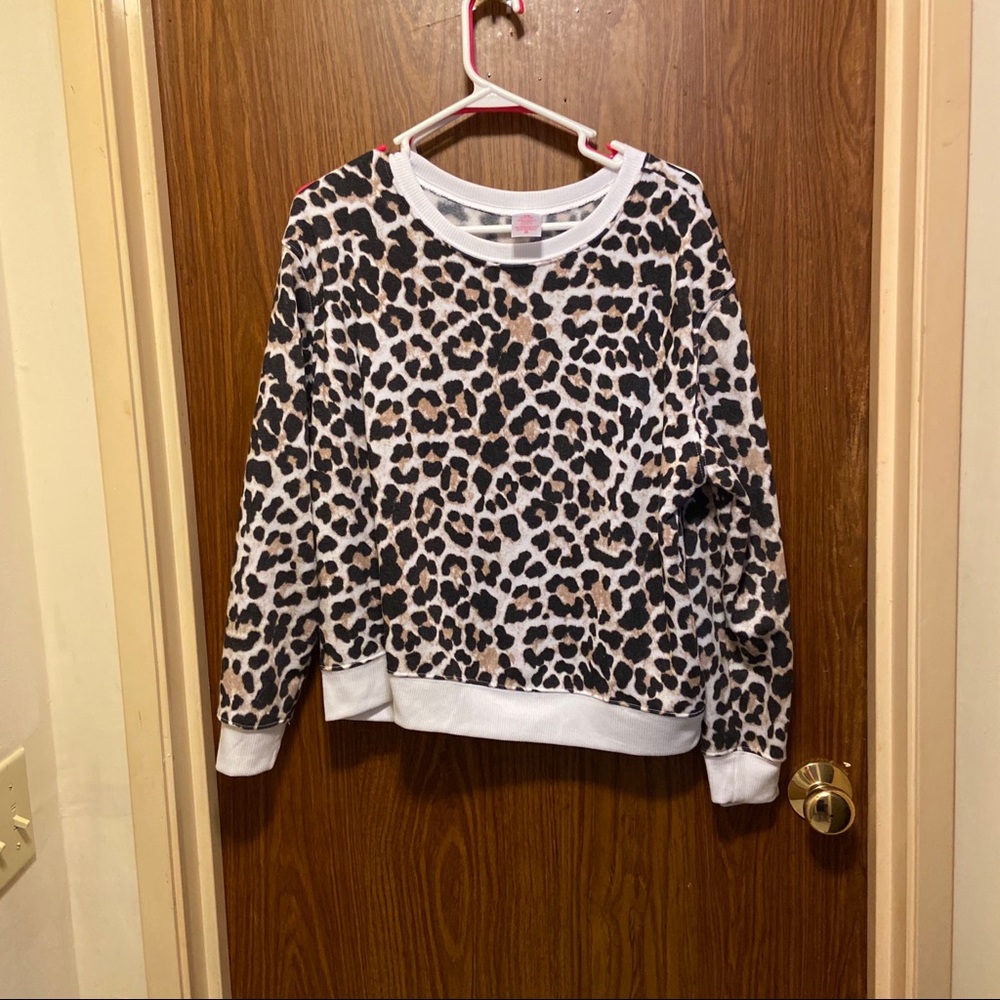 Leopard sweatshirt